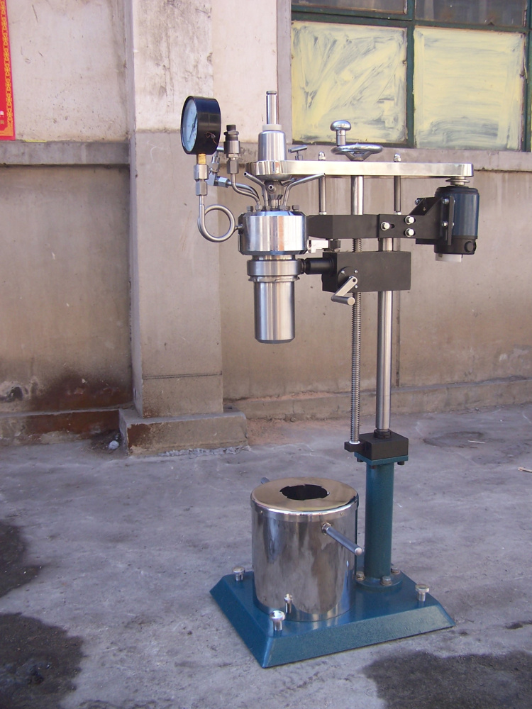 KCFD系列--快開(kāi)卡環(huán)結(jié)構(gòu)-釜體下落、翻轉(zhuǎn)出料