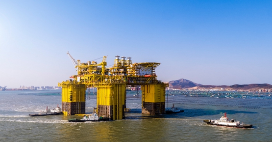 深海一號(hào)半潛式生產(chǎn)儲(chǔ)油平臺(tái)